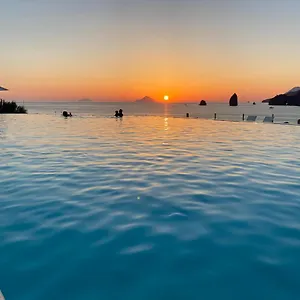 ***** Отель Therasia Sea And - The Leading Of The World Италия