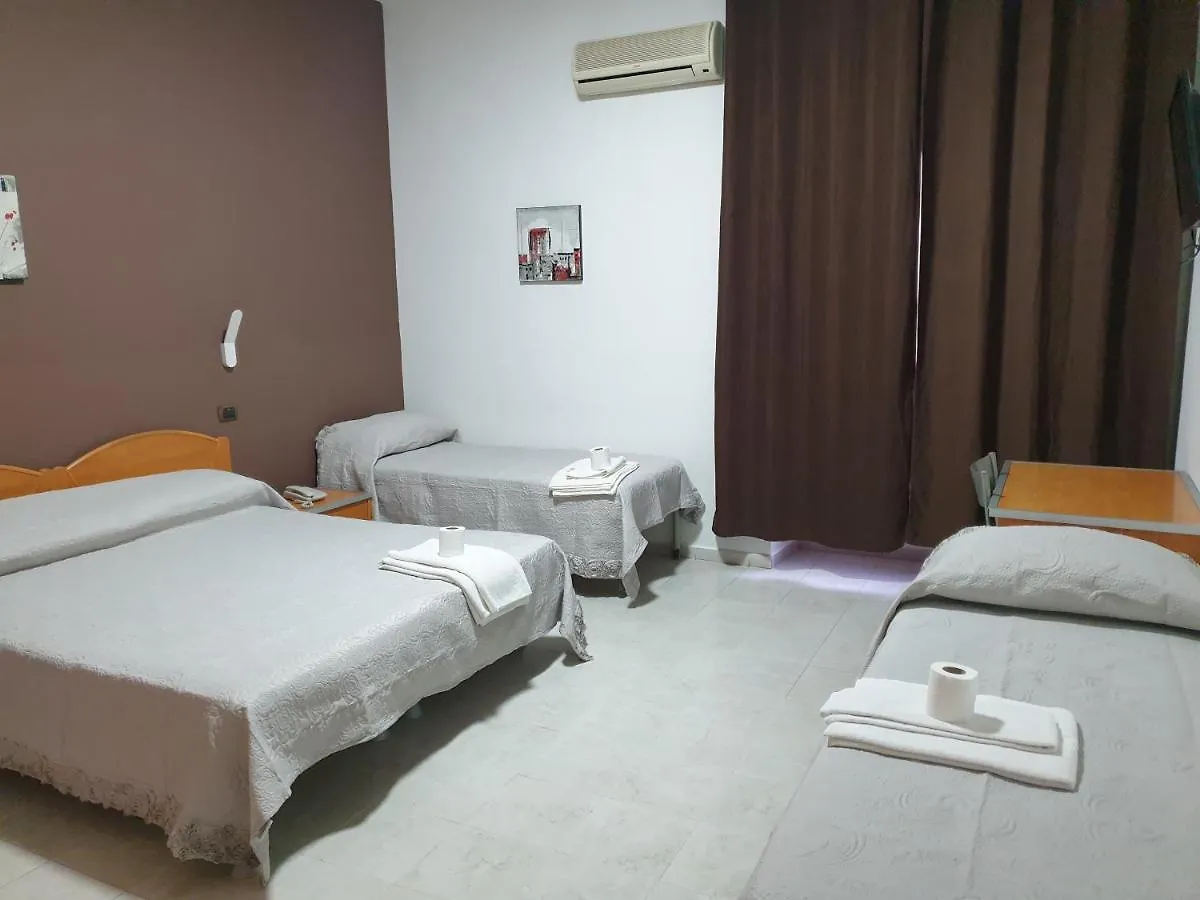 Hotel Milano Неаполь Италия