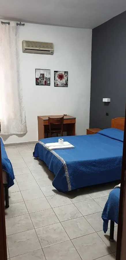 Hotel Milano Неаполь